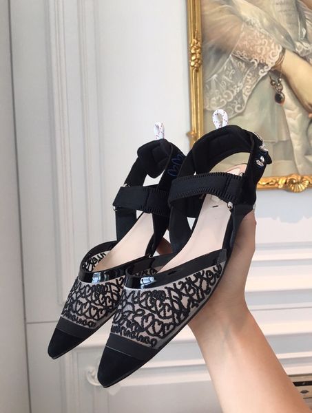 2021 good quality fashion women luxurys designers shoes designer sandals womens luxury high heels sandal dress shoess with box size 35-41 -k, Black
2021 good quality fashion women luxurys designers shoes designer sandals womens luxury high heels sandal dress shoess with box size 35-41 -k, Black