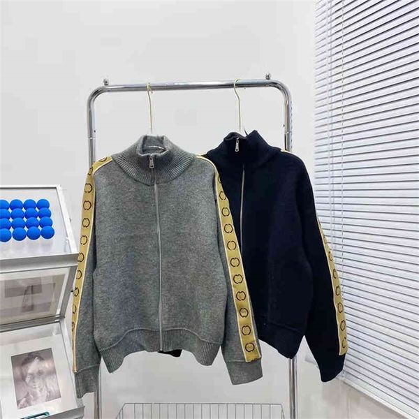 chaopaigu winter men's and women's same double letter ribbon half high collar zipper cardigan jacket couple, White;black
chaopaigu winter men's and women's same double letter ribbon half high collar zipper cardigan jacket couple, White;black