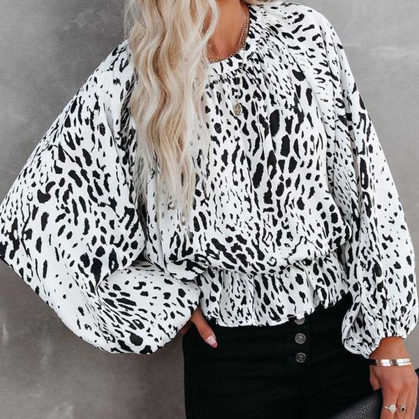 2021 autumn printed pullover long sleeve temperament round neck loose black and white leopard print women's style
2021 autumn printed pullover long sleeve temperament round neck loose black and white leopard print women's style