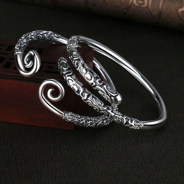 hand catenary monkey king golden cudgel silver plated bracelet for men and women, Golden;silver
hand catenary monkey king golden cudgel silver plated bracelet for men and women, Golden;silver