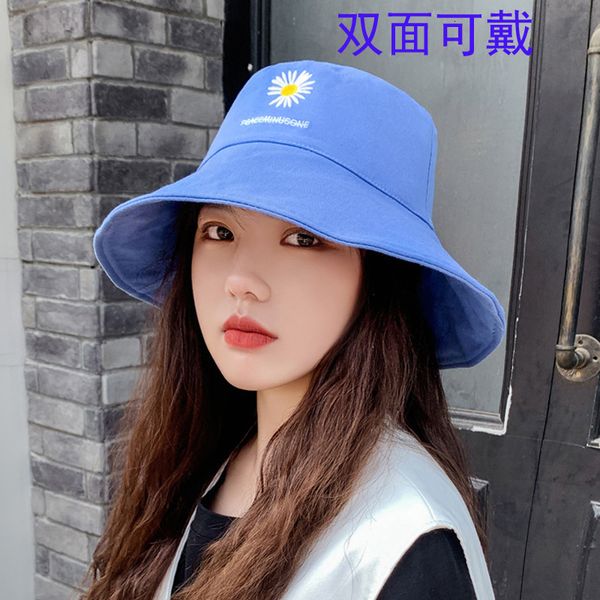 double sided daisy fisherman's hat in spring and summer