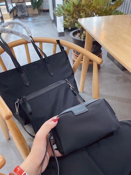 totes wallet shoulder bag briefcase luggage cover handbag hook bamboo a three-piece waterproof nylon fabric shopping bags of commuter fashio
totes wallet shoulder bag briefcase luggage cover handbag hook bamboo a three-piece waterproof nylon fabric shopping bags of commuter fashio
