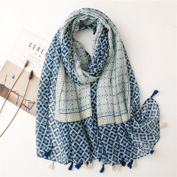 scarves 2021 women cotton scarf hijab shawls lady wraps blue white florals print foulard warm pashmina femme winter bufanda, Blue;gray
scarves 2021 women cotton scarf hijab shawls lady wraps blue white florals print foulard warm pashmina femme winter bufanda, Blue;gray
