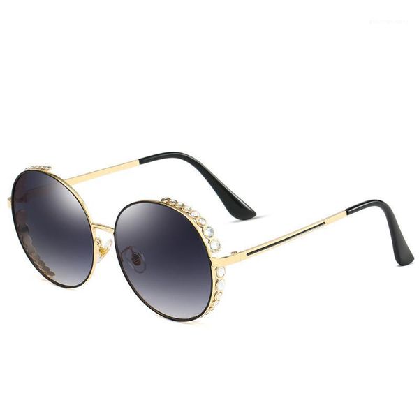 sunglasses round metal frame set with diamonds is fashionabl women design master elaborate high-end brand outdoor sun glasses, White;black
sunglasses round metal frame set with diamonds is fashionabl women design master elaborate high-end brand outdoor sun glasses, White;black