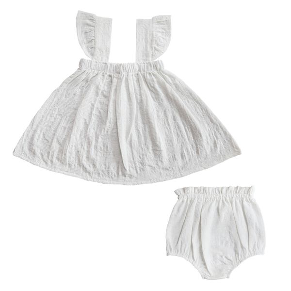 summer style baby girl sling + shorts embroidered suit clothes two piece dress set 210515, White
summer style baby girl sling + shorts embroidered suit clothes two piece dress set 210515, White