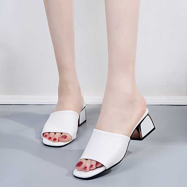 white pu soft patent leather metal decoration square heel shoes elegant non-slip platform slippers designer fish mouth slides, Black
white pu soft patent leather metal decoration square heel shoes elegant non-slip platform slippers designer fish mouth slides, Black
