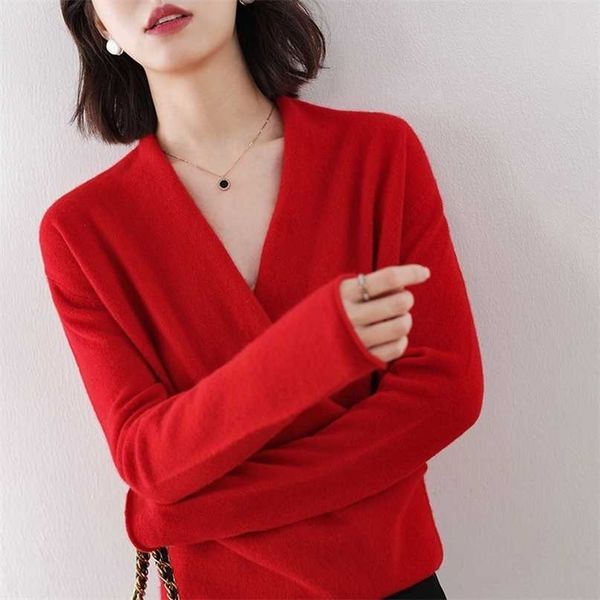 100% pure wool knitted sweater v-neck long sleeve standard cashmere knitwear winter fashion female jumpers 211011, White;black
100% pure wool knitted sweater v-neck long sleeve standard cashmere knitwear winter fashion female jumpers 211011, White;black
