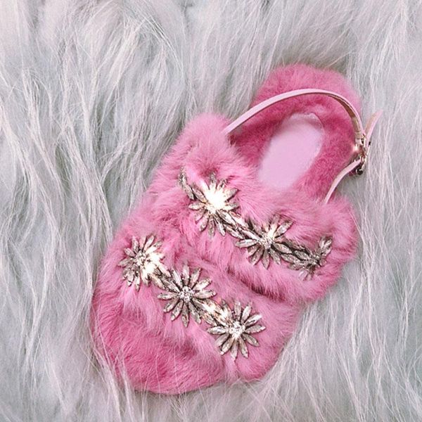 luxury hand made flower slippers fur flip flop ladies shoe 2021 flat fashion green/blue/brown crystal dimond sandals, Black
luxury hand made flower slippers fur flip flop ladies shoe 2021 flat fashion green/blue/brown crystal dimond sandals, Black
