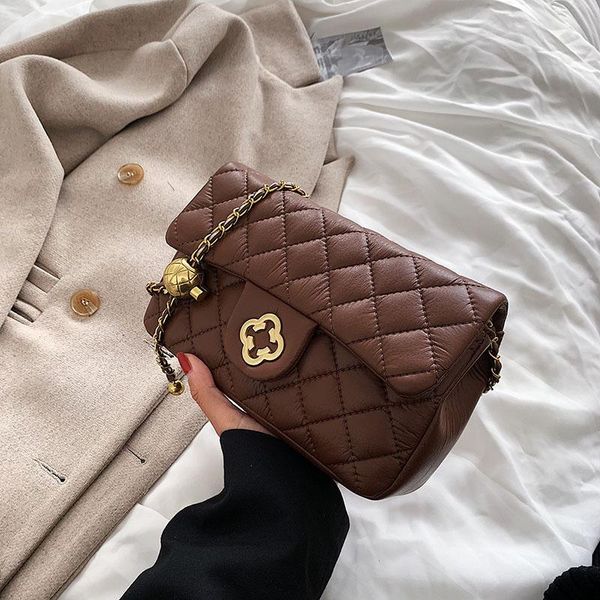 evening bags women's 2022 autumn and winter fashion lingge chain messenger bag versatile ins shoulder designer luxury
evening bags women's 2022 autumn and winter fashion lingge chain messenger bag versatile ins shoulder designer luxury