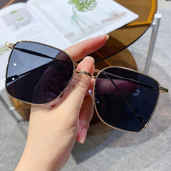 sunglasses w0omen's trending fashion vintage square big frame glasses black lenses luxury designer man decorative drivin, White;black
sunglasses w0omen's trending fashion vintage square big frame glasses black lenses luxury designer man decorative drivin, White;black