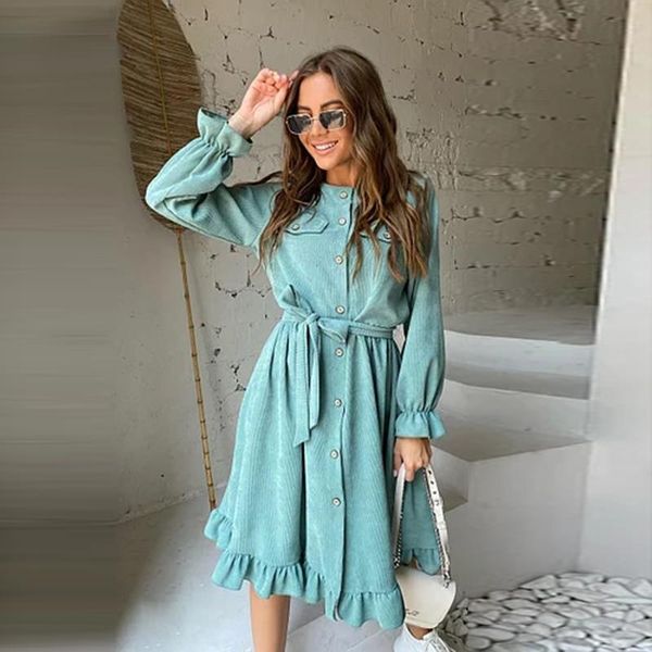 casual dresses muiches streetwear flare sleeve o-neck corduroy dress femlae fake pocket single breasted blet a-line party 2021, Black;gray
casual dresses muiches streetwear flare sleeve o-neck corduroy dress femlae fake pocket single breasted blet a-line party 2021, Black;gray