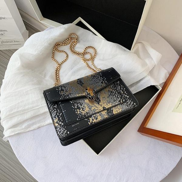 factory wholesale women handbag retro leather chain bag street trend contrast color alligator handbags personalized matching leathers messen, Black;red
factory wholesale women handbag retro leather chain bag street trend contrast color alligator handbags personalized matching leathers messen, Black;red