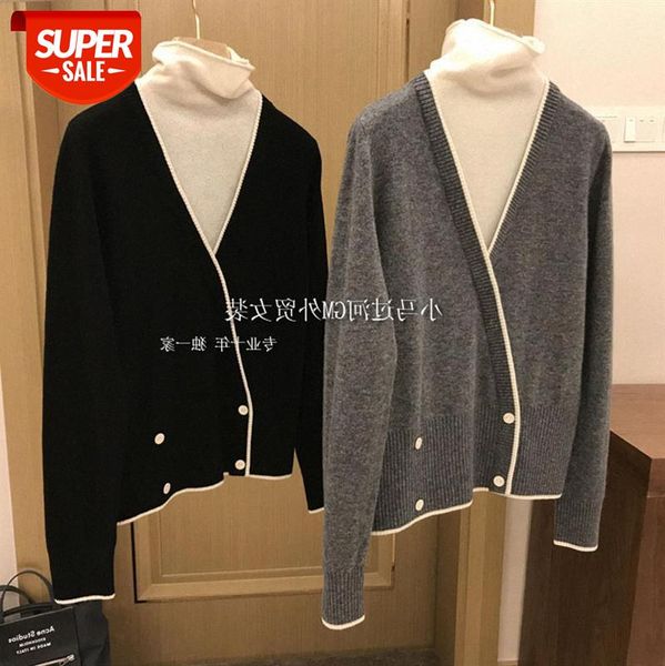 super temperament ~ fake two-piece design contrasting collar/v-neck double-breasted knit sweater women winter #al8v, White
super temperament ~ fake two-piece design contrasting collar/v-neck double-breasted knit sweater women winter #al8v, White