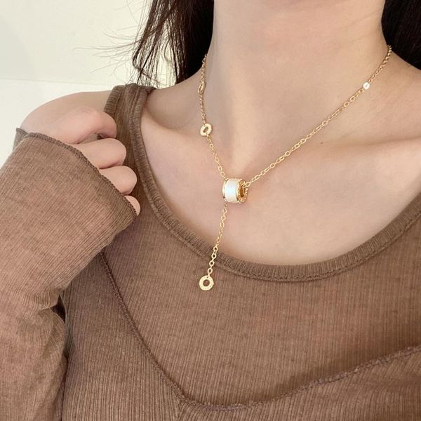 chains delicate jewelry geometric pendant necklace 2021 design shiny crystal chain for women gifts, Silver
chains delicate jewelry geometric pendant necklace 2021 design shiny crystal chain for women gifts, Silver