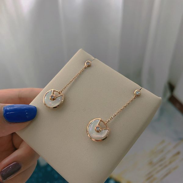 2021 luxury designer jewelry high end talisman white fritillary earrings 925 sterling silver japanese and korean jewelry earrings
2021 luxury designer jewelry high end talisman white fritillary earrings 925 sterling silver japanese and korean jewelry earrings