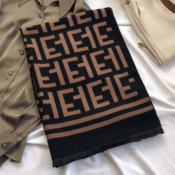 and letter imitation cashmere scarf women's warm fashion thickened versatile double-sided air conditioning shawl, Blue;gray
and letter imitation cashmere scarf women's warm fashion thickened versatile double-sided air conditioning shawl, Blue;gray