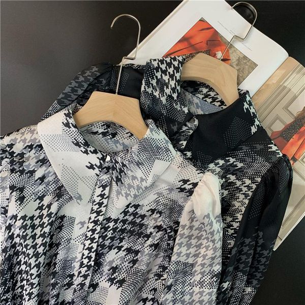 women's jackets light p hi high end into thousand bird lattice digital printing loose lapel temperament shirt wear, Black;brown
women's jackets light p hi high end into thousand bird lattice digital printing loose lapel temperament shirt wear, Black;brown