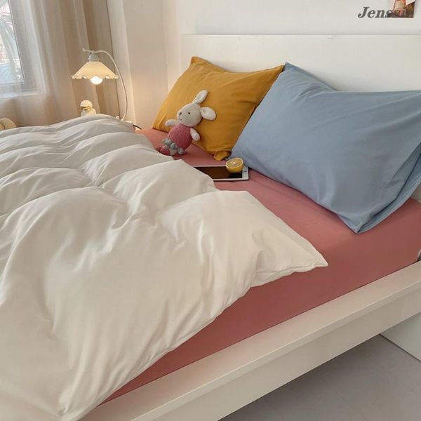 bedding sets solid color set three-color duvet cover contrasting mix and quilt single double bedclothes
bedding sets solid color set three-color duvet cover contrasting mix and quilt single double bedclothes