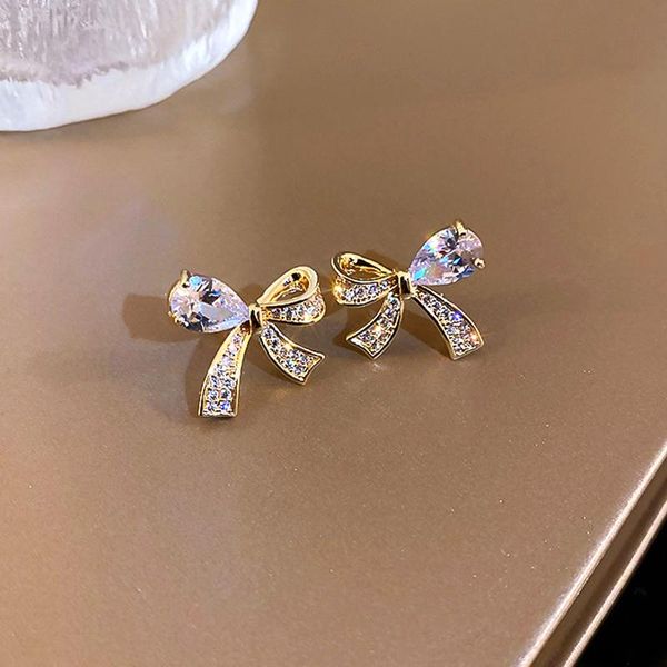 stud vintage elegant crystal bowknot earrings for women girl s925 needle zircon jewelry weddings birthday party, Golden;silver
stud vintage elegant crystal bowknot earrings for women girl s925 needle zircon jewelry weddings birthday party, Golden;silver