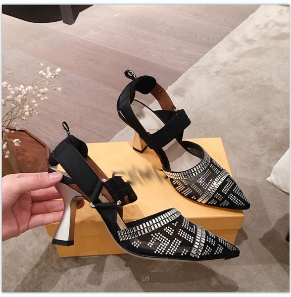 2021 good quality fashion women luxurys designers shoes designer sandals womens luxury high heels sandal dress shoess with box size 35-41 -l, Black
2021 good quality fashion women luxurys designers shoes designer sandals womens luxury high heels sandal dress shoess with box size 35-41 -l, Black
