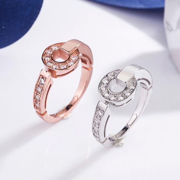 cluster rings simple taste mother-of-pearl ring female original brand jewellery suitable for marriage proposal designated love, Golden;silver
cluster rings simple taste mother-of-pearl ring female original brand jewellery suitable for marriage proposal designated love, Golden;silver
