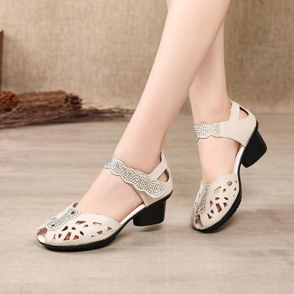 summer genuine leather shoes gladiator sandals women 5cm high heels classic black peep toe hollow ladies
summer genuine leather shoes gladiator sandals women 5cm high heels classic black peep toe hollow ladies