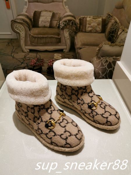 2021 designer women double g ankle boots winter snow horsebit textured wool furry satin boot booties fur leather outdoors bowtie shoes, Black
2021 designer women double g ankle boots winter snow horsebit textured wool furry satin boot booties fur leather outdoors bowtie shoes, Black