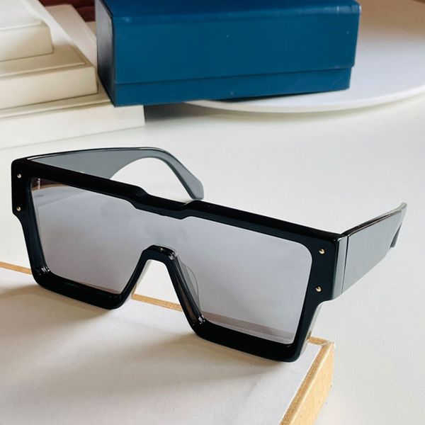 designer sunglasses z1547e angular line frame and deep bevel design thick plate reflective crystal decoration classic mens cyclone glasses w, White;black
designer sunglasses z1547e angular line frame and deep bevel design thick plate reflective crystal decoration classic mens cyclone glasses w, White;black