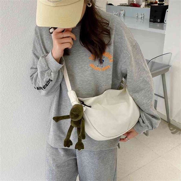 2021 spring and summer new leisure canvas korean fashion women's one shoulder messenger bag
2021 spring and summer new leisure canvas korean fashion women's one shoulder messenger bag