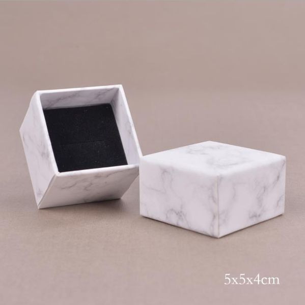 gift wrap 2021 10pcs white good different size marbling kraft paper box for earring/ring /bracelet/necklace jewelry nice bag/
gift wrap 2021 10pcs white good different size marbling kraft paper box for earring/ring /bracelet/necklace jewelry nice bag/