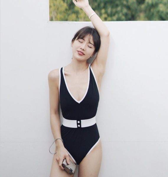 belly open v back cross cover deep show thin new holiday one piece waist closed triangle women's swimsuit, White;black
belly open v back cross cover deep show thin new holiday one piece waist closed triangle women's swimsuit, White;black