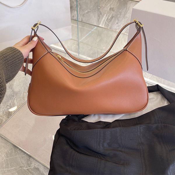 handbag designer bag tote ladies luxury handbags totes genuine leather high-quality different styles evening party with the original box siz
handbag designer bag tote ladies luxury handbags totes genuine leather high-quality different styles evening party with the original box siz
