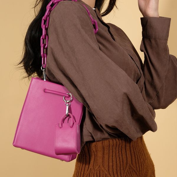 hbp simple temperament shoulder bag 2021 european and american fashion retro small design acrylic chain women's handbag
hbp simple temperament shoulder bag 2021 european and american fashion retro small design acrylic chain women's handbag