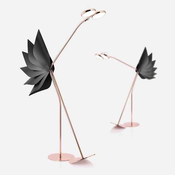 postmodern lighting designer personality lamp model room rose gold net red ostrich living floor lamps
postmodern lighting designer personality lamp model room rose gold net red ostrich living floor lamps