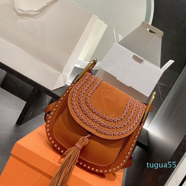 designer crossbody bags women's shoulder fringed leather fashion solid color letters
designer crossbody bags women's shoulder fringed leather fashion solid color letters