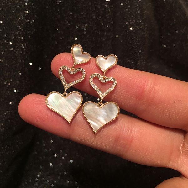 long dangling chandelier pretty heart shell diamond zirconia earrings new fashion stud earrings for woman girls s925 silver post, Golden;silver
long dangling chandelier pretty heart shell diamond zirconia earrings new fashion stud earrings for woman girls s925 silver post, Golden;silver