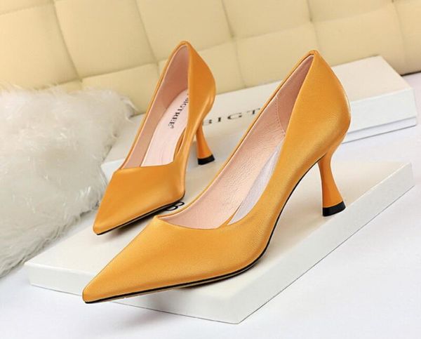 dress shoes designer women luxury 2021 pumps yellow high strange heels pointed toe wedding prom big size 126, Black
dress shoes designer women luxury 2021 pumps yellow high strange heels pointed toe wedding prom big size 126, Black