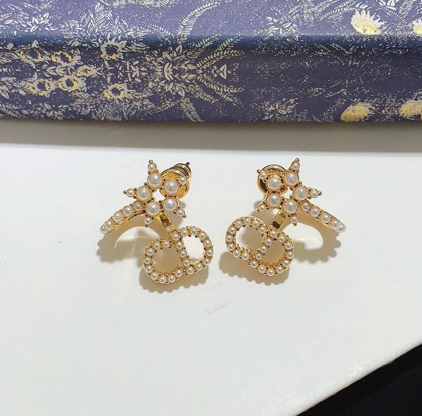 earrings letter fashion luxury pearl designer cd jewelry dijia inlaid 2021 / djia with star, Red;brown
earrings letter fashion luxury pearl designer cd jewelry dijia inlaid 2021 / djia with star, Red;brown