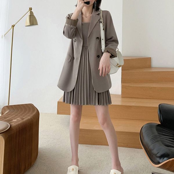 women's suits large size xl-5xl autumn loose double-breasted blazer casual pleated dress suit 201009, White;black
women's suits large size xl-5xl autumn loose double-breasted blazer casual pleated dress suit 201009, White;black