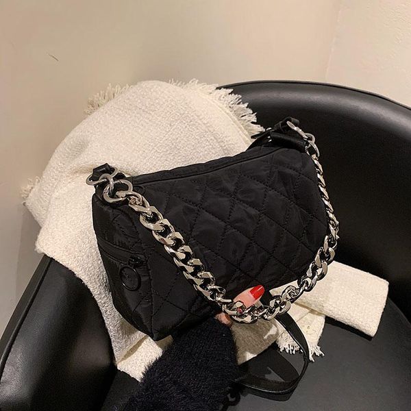 evening bags women rhomboid embroidery thread casual handbag fashion texture shoulder bag messenger
evening bags women rhomboid embroidery thread casual handbag fashion texture shoulder bag messenger