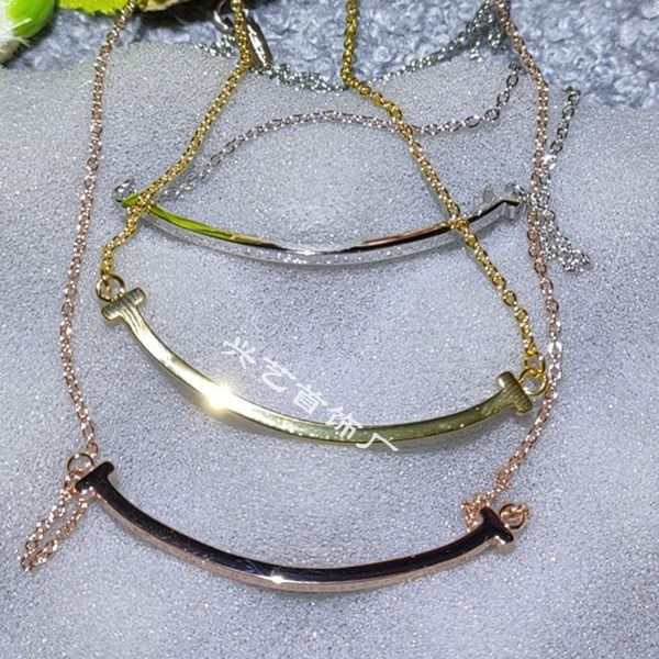 design jewelry smooth face full diamond small smile necklace titanium steel women's new necklace pendant clavicle chain, Silver
design jewelry smooth face full diamond small smile necklace titanium steel women's new necklace pendant clavicle chain, Silver