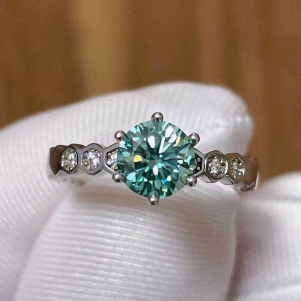 wholesale size 6.5mm 1 blue moissanite ring can pass diamond test lab 925 silver for women gift cluster rings, Golden;silver
wholesale size 6.5mm 1 blue moissanite ring can pass diamond test lab 925 silver for women gift cluster rings, Golden;silver