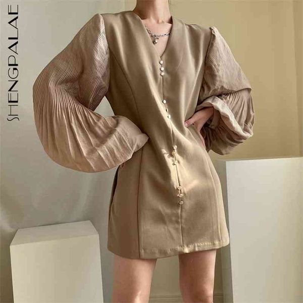 shengpllae temperament patchwork dress women's spring v-neck single breasted pleated lantern sleeve mini dresses 5b968 210427, Black;gray
shengpllae temperament patchwork dress women's spring v-neck single breasted pleated lantern sleeve mini dresses 5b968 210427, Black;gray