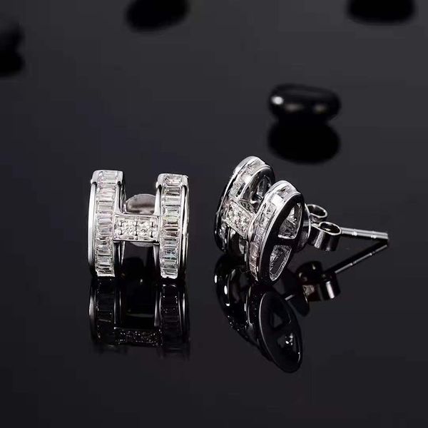 18k-gold au750 real diamond geometric stud earring for woman trendy sky wedding engagement gift, Golden;silver
18k-gold au750 real diamond geometric stud earring for woman trendy sky wedding engagement gift, Golden;silver