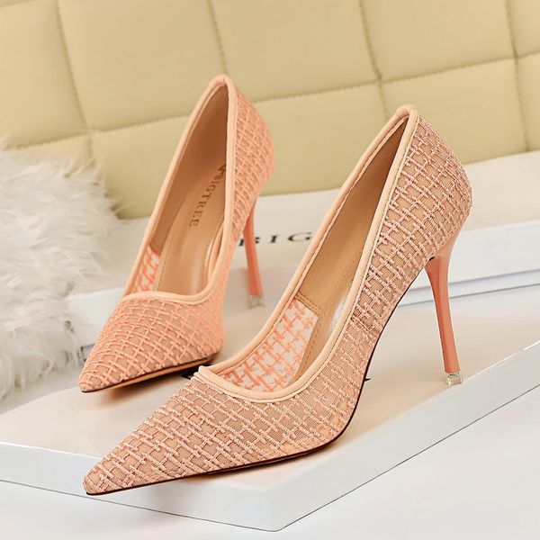 Autumn Mesh lace hollowed-out Womens Shoes Pointed Toe Office High Heels Pumps Women Sexy Party Wedding Shoes Shallow Nude Red, Black
Autumn Mesh lace hollowed-out Womens Shoes Pointed Toe Office High Heels Pumps Women Sexy Party Wedding Shoes Shallow Nude Red, Black