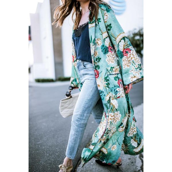 women's trench coats 2021 long kimono cardigan plus size casual summer flower print women beach bikini cover shirts and blouse feminina, Tan;black
women's trench coats 2021 long kimono cardigan plus size casual summer flower print women beach bikini cover shirts and blouse feminina, Tan;black