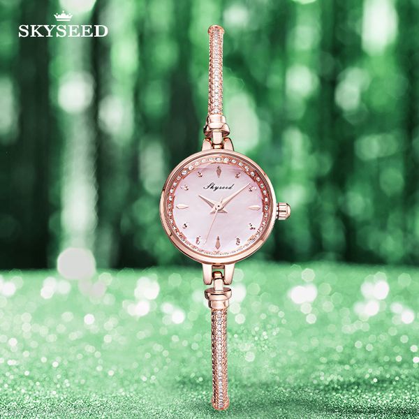 tiandai watch dianmei elegant fritillaria inner ring dial diamond cut glass mirror bracelet with 22.5mm women's quartz watch, Slivery;brown
tiandai watch dianmei elegant fritillaria inner ring dial diamond cut glass mirror bracelet with 22.5mm women's quartz watch, Slivery;brown