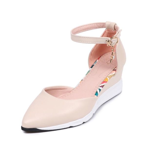 spring and summer fashion pointed wedge with a buckle 33-40 yards hollow sandals 1846, Black
spring and summer fashion pointed wedge with a buckle 33-40 yards hollow sandals 1846, Black
