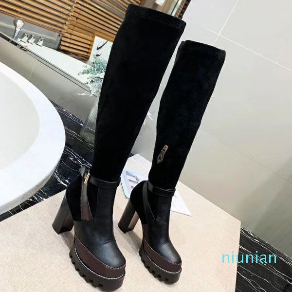 2021 designer women luxury boots fashion casual shoes leather spring autumn black letter
2021 designer women luxury boots fashion casual shoes leather spring autumn black letter