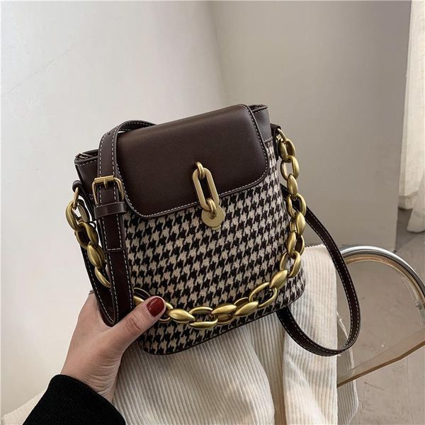 handbag women luxurys designers bags 2021 crossbody bag net red with foreign styl purse multi pochette louisbags_18
handbag women luxurys designers bags 2021 crossbody bag net red with foreign styl purse multi pochette louisbags_18